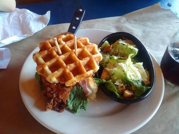 Kids Eat Free (upto a $8.99 value)